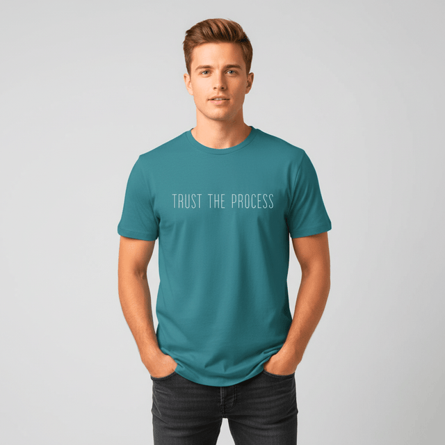 T-shirt unisexe en coton biologique – TRUST THE PROCESS (Blanc) - Wearistic