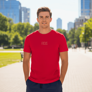 T-shirt “Focus.” — Vision Blanche — Rouge
